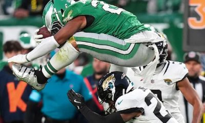 Saquon Barkley jump