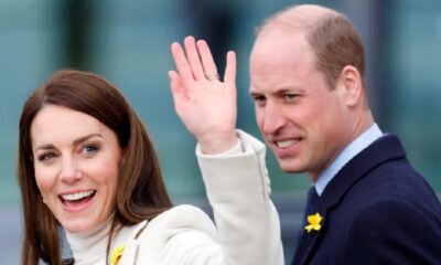 kate waving wt hus